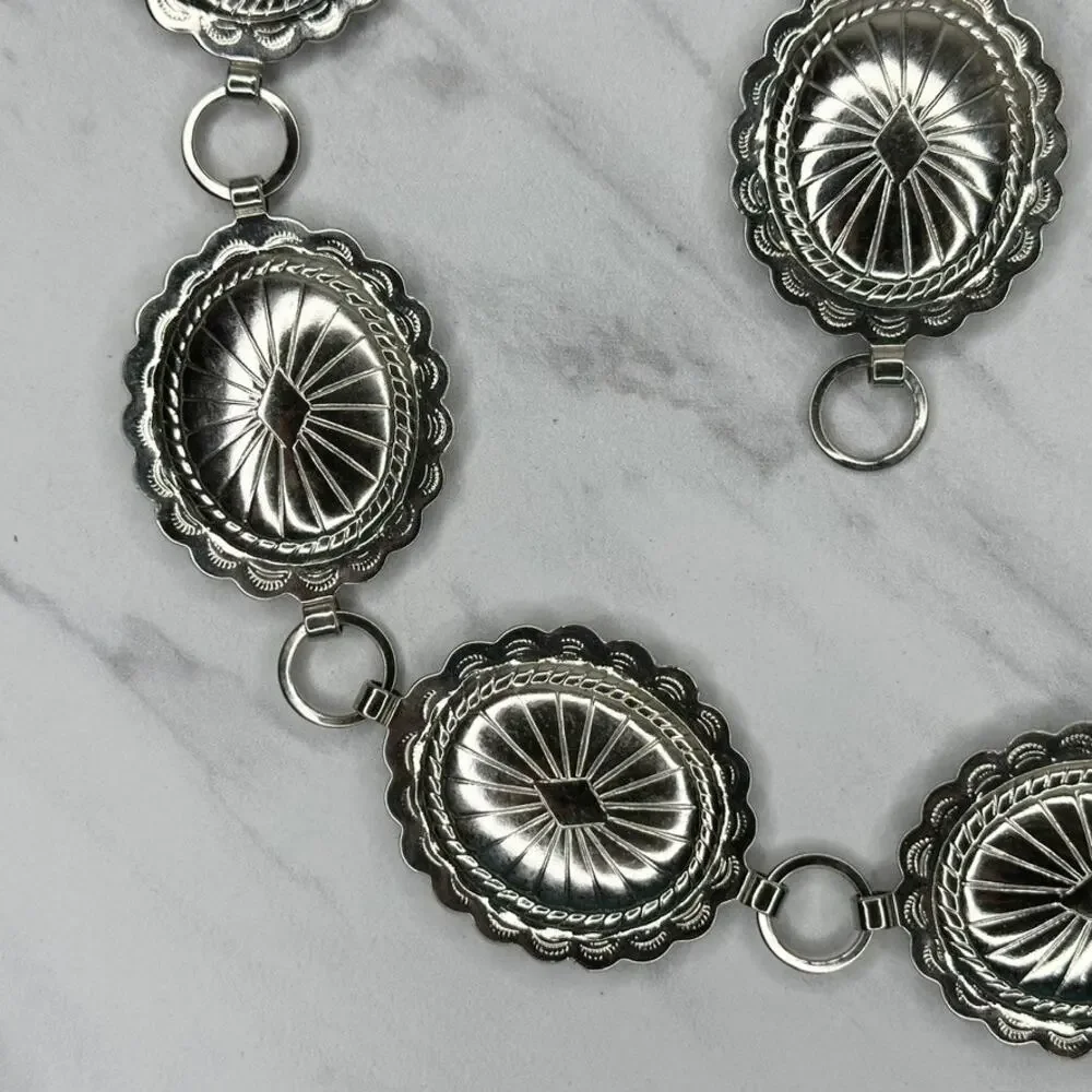Womens Silver Tone Oval Concho Ribbed Dome Chain Belt Small/Medium (S/M) ✨